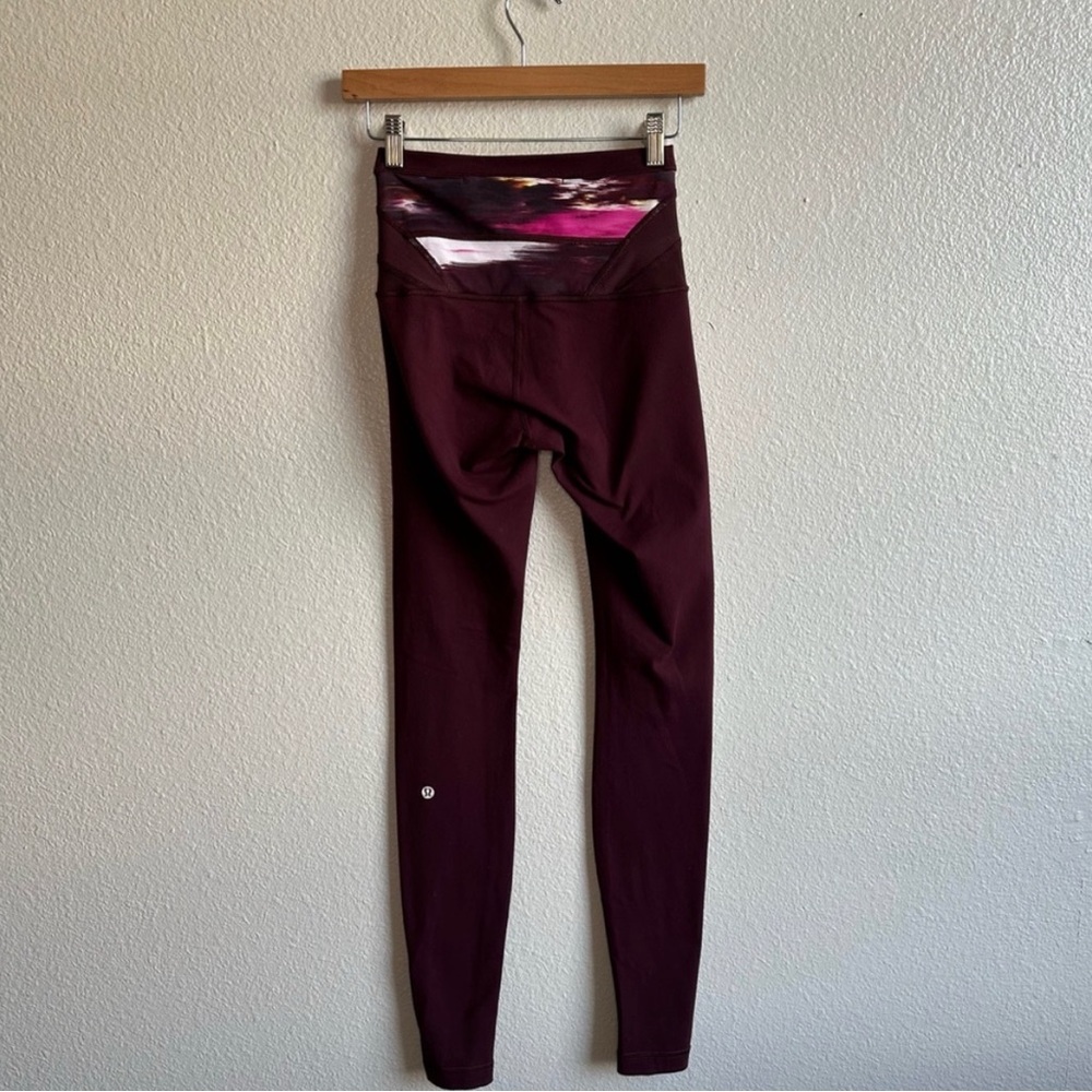 COLLECTIBLE LULULEMON LEGGING